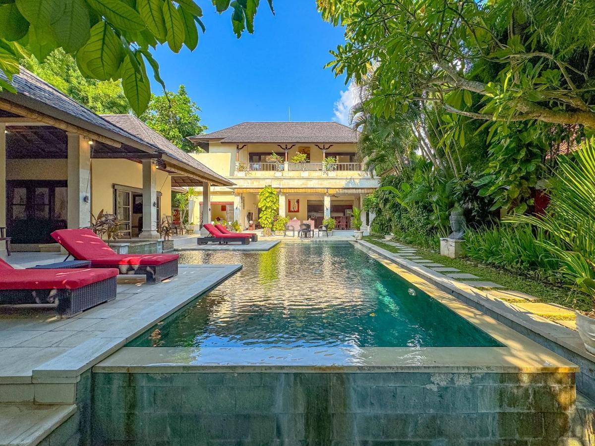 Villa Bugis Abimanyu Seminyak Exterior foto