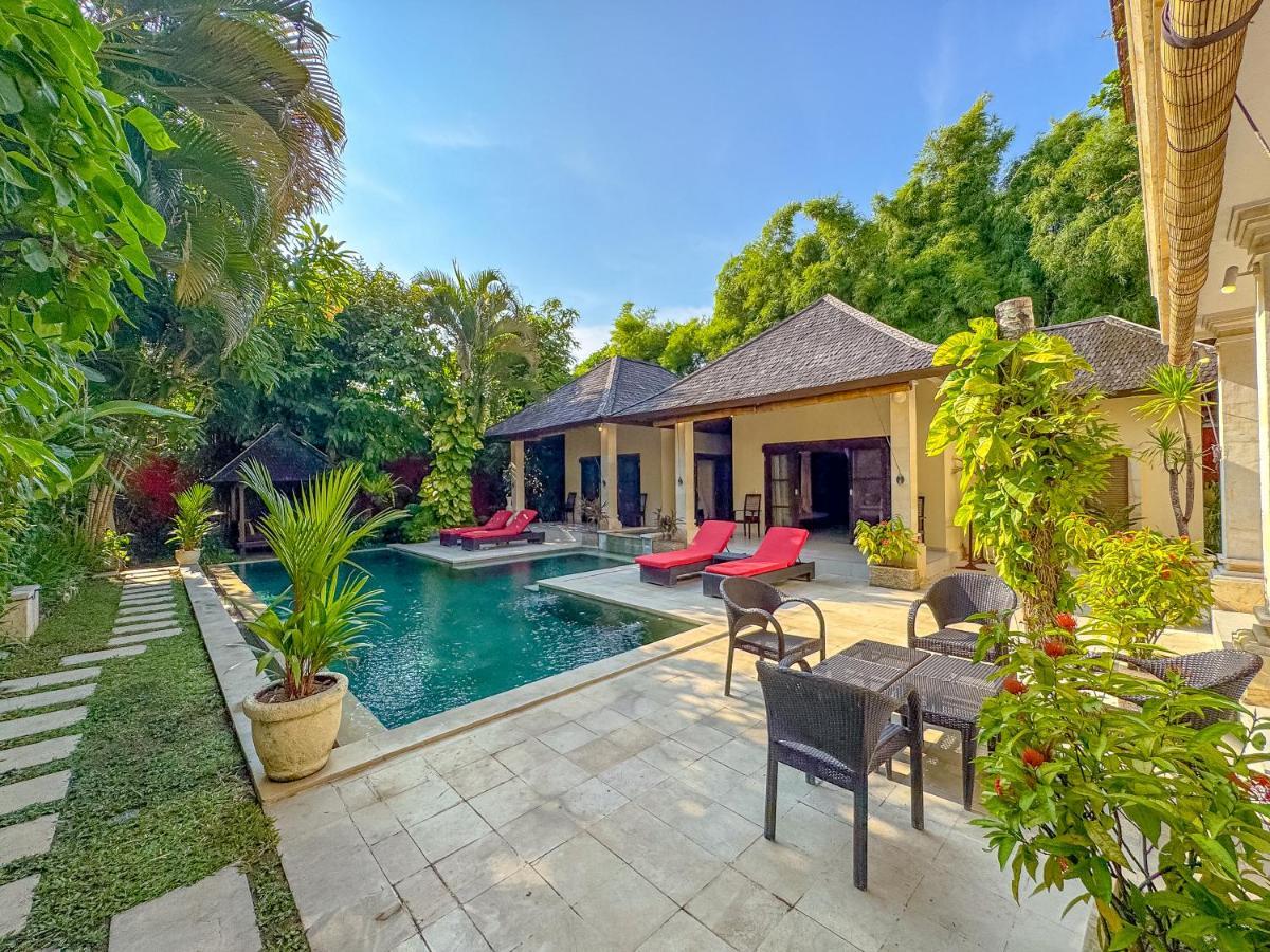 Villa Bugis Abimanyu Seminyak Exterior foto