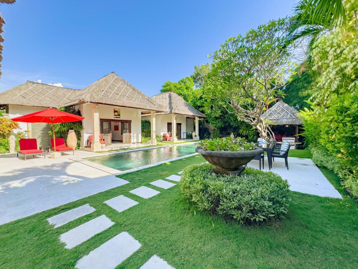 Villa Bugis Abimanyu Seminyak Exterior foto