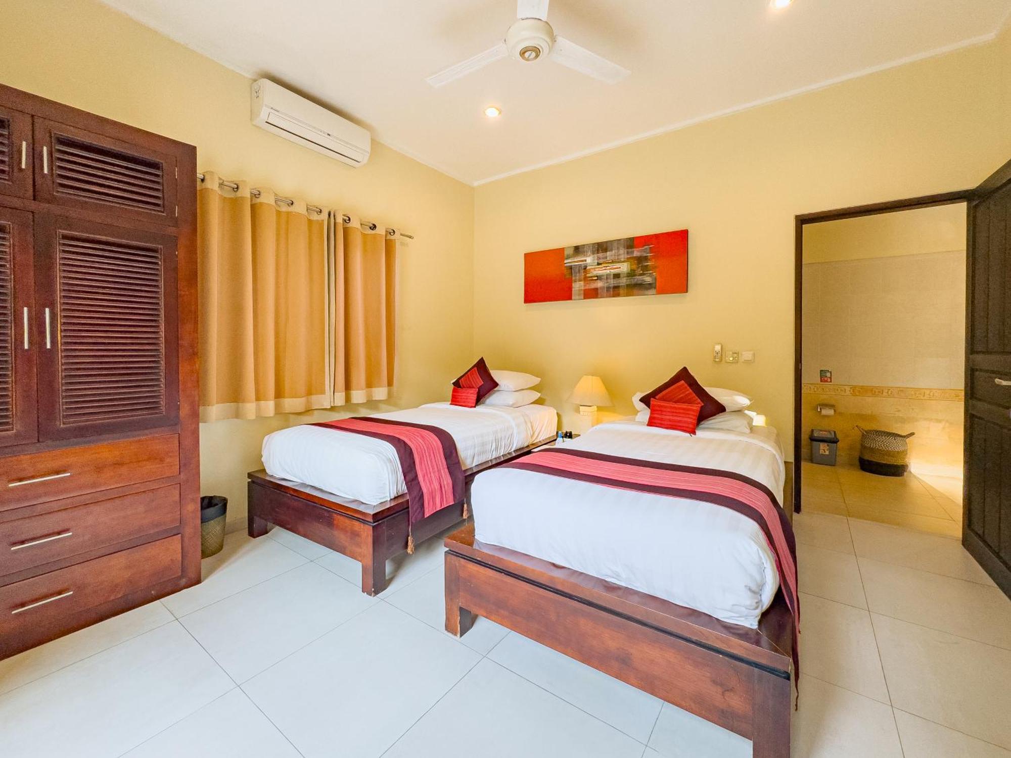 Villa Bugis Abimanyu Seminyak Habitación foto
