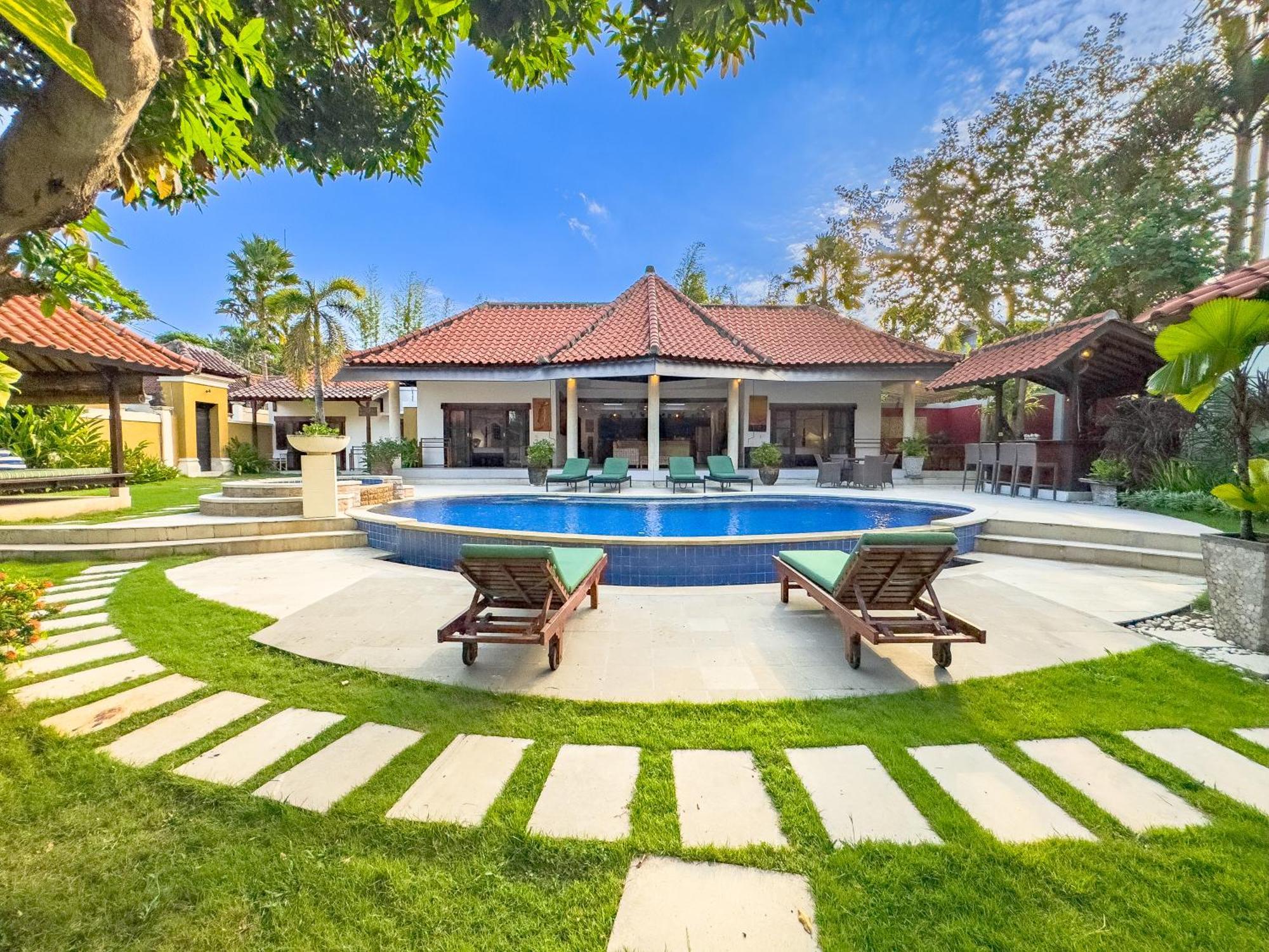 Villa Bugis Abimanyu Seminyak Exterior foto