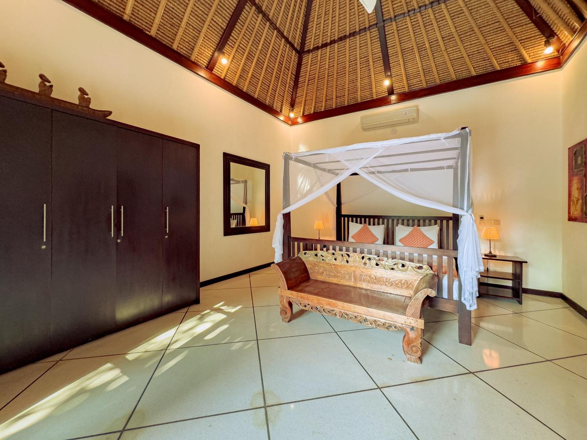 Villa Bugis Abimanyu Seminyak Habitación foto