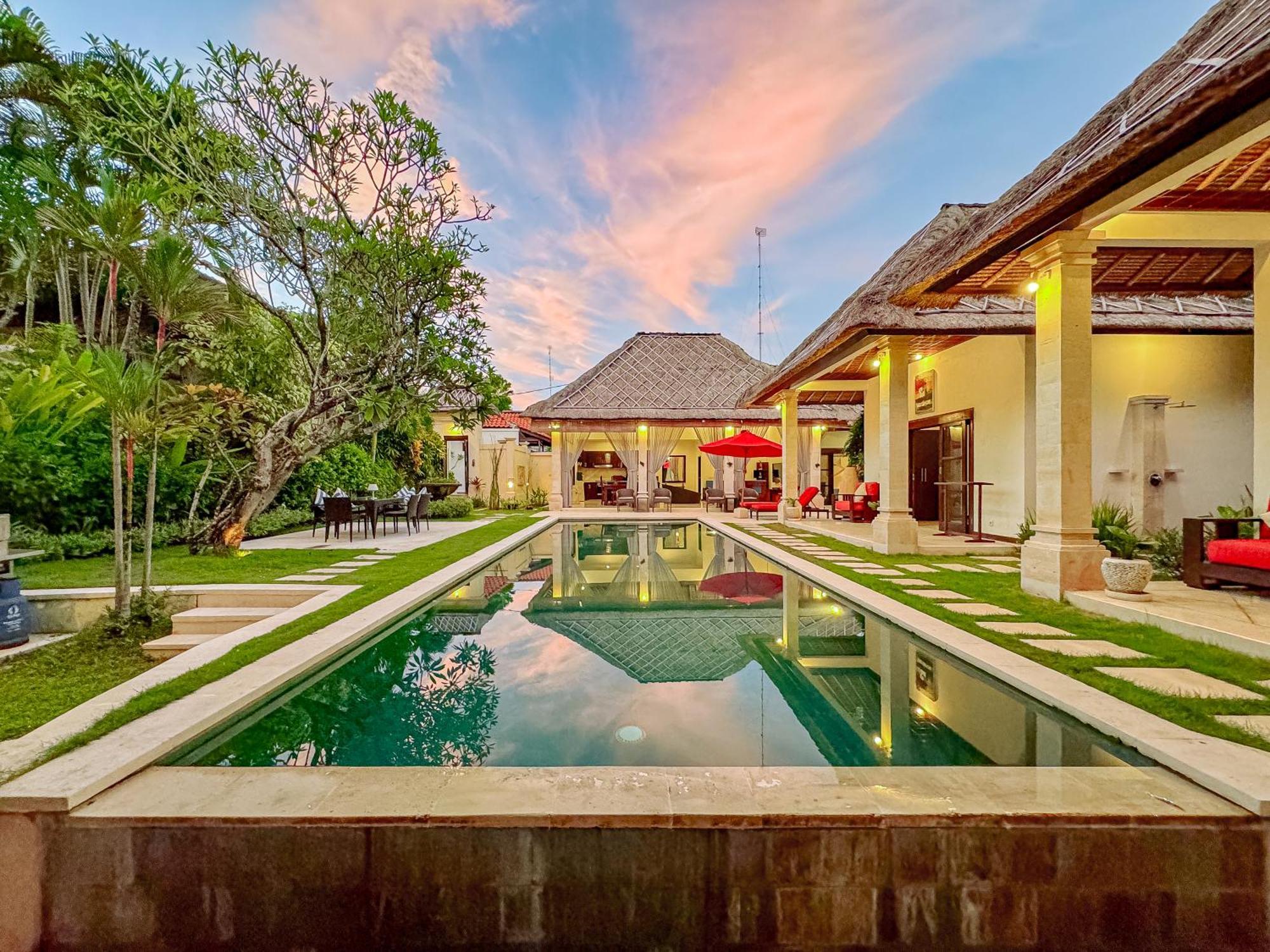 Villa Bugis Abimanyu Seminyak Habitación foto